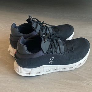 On Running Cloudnova Sneaker